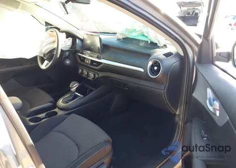 2024 Kia Forte Lxs from USA, damaged, VIN 3KPF24ADXRE802833